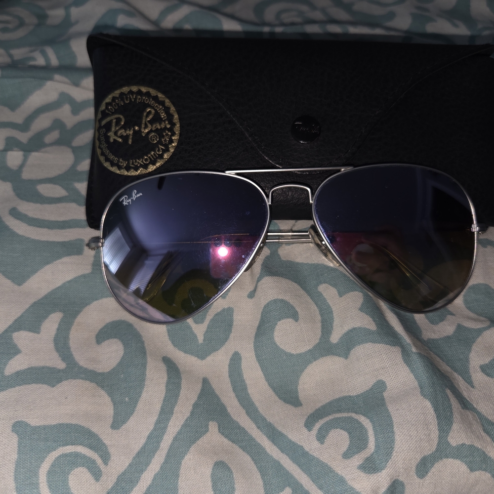 Ray-Ban Silver Mirror Aviator Sunglasses